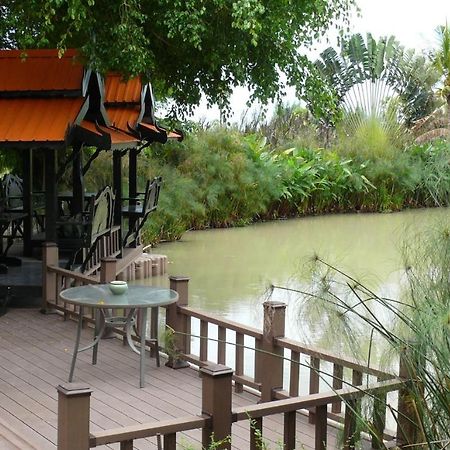 Jurassic Mountain Resort & Fishing Park Petchaburi Esterno foto