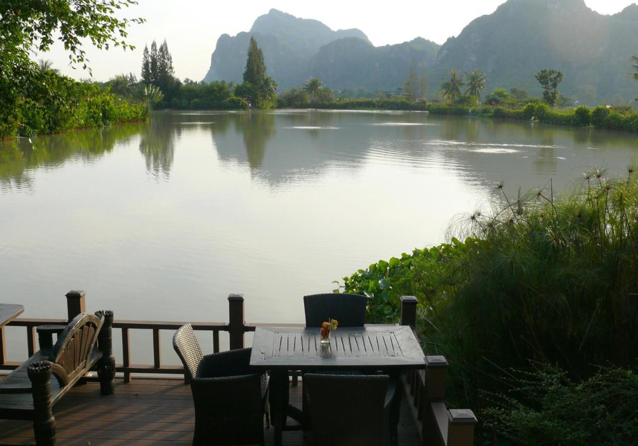 Jurassic Mountain Resort & Fishing Park Petchaburi Esterno foto